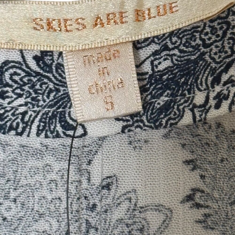Skies Are Blue Stitch Fix Boho Floral Embroidered Top Size Small NWT Rayon - Picture 4 of 10
